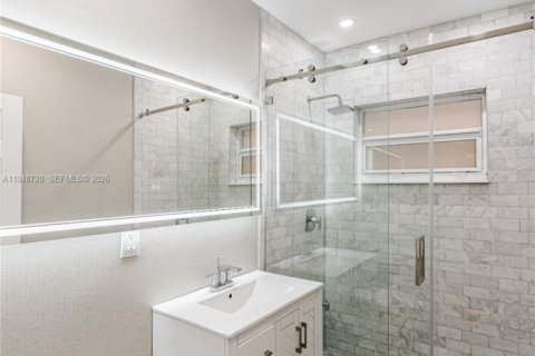 Купить кондоминиум в Майами-Бич, Флорида 42.74м2, № 2089088 - фото 12