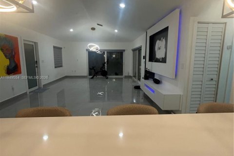 Снять в аренду виллу или дом в Хомстед, Флорида 3 спальни, 121.42м2, № 2005512 - фото 7