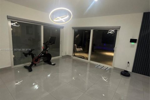 Снять в аренду виллу или дом в Хомстед, Флорида 3 спальни, 121.42м2, № 2005512 - фото 3