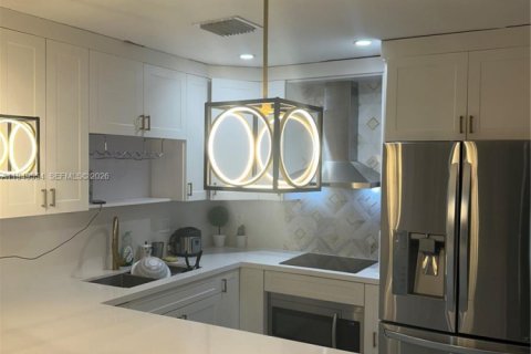 Снять в аренду виллу или дом в Хомстед, Флорида 3 спальни, 121.42м2, № 2005512 - фото 9