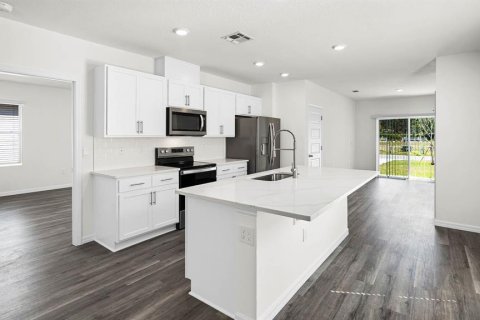 Casa en venta en Winter Haven, Florida, 3 dormitorios, 147.99 m2 № 2201757 - foto 4