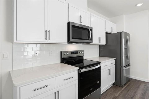 Casa en venta en Winter Haven, Florida, 3 dormitorios, 147.99 m2 № 2201757 - foto 7