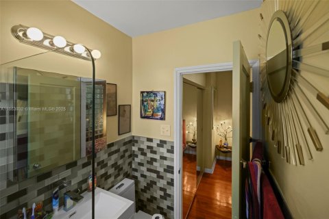 Condominio en venta en Miami Beach, Florida, 41.81 m2 № 1957714 - foto 17