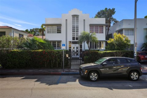 Condominio en venta en Miami Beach, Florida, 41.81 m2 № 1957714 - foto 23