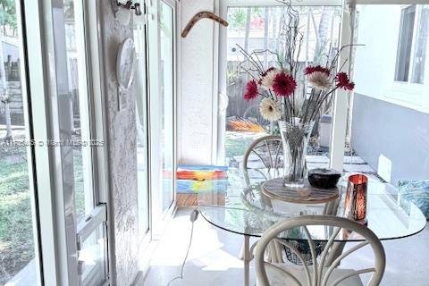 Casa en venta en Miami, Florida, 3 dormitorios, 153.57 m2 № 1731999 - foto 21