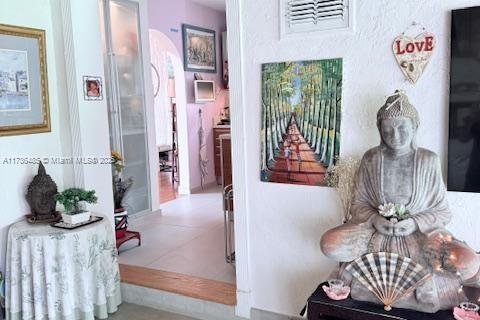 Casa en venta en Miami, Florida, 3 dormitorios, 153.57 m2 № 1731999 - foto 19