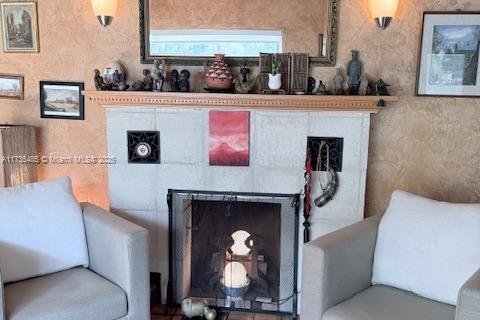 Casa en venta en Miami, Florida, 3 dormitorios, 153.57 m2 № 1731999 - foto 10