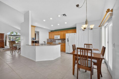 Casa en venta en Royal Palm Beach, Florida, 3 dormitorios, 254.09 m2 № 2033286 - foto 29