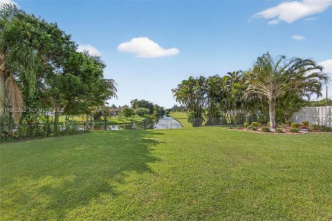 Casa en venta en Royal Palm Beach, Florida, 3 dormitorios, 254.09 m2 № 2033286 - foto 13