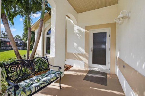 Casa en venta en Royal Palm Beach, Florida, 3 dormitorios, 254.09 m2 № 2033286 - foto 3