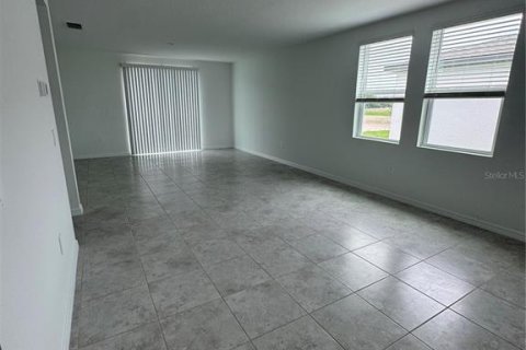 House in Haines City, Florida 4 bedrooms, 137.87 sq.m. № 1765411 - photo 8