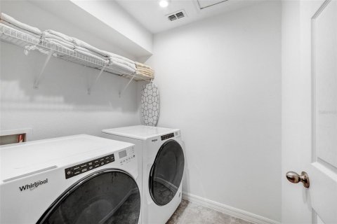 Touwnhouse à vendre à Kissimmee, Floride: 3 chambres, 182.27 m2 № 1550631 - photo 13