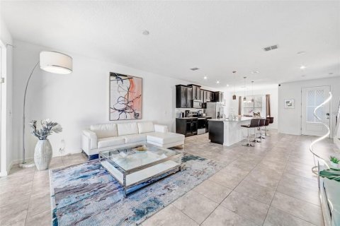 Touwnhouse à vendre à Kissimmee, Floride: 3 chambres, 182.27 m2 № 1550631 - photo 2