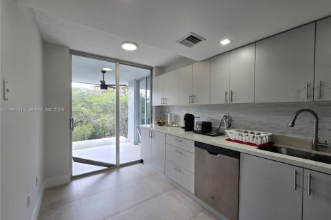 Copropriété à vendre à North Miami Beach, Floride: 3 chambres, 153.47 m2 № 2154848 - photo 28