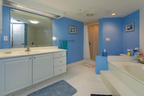 Condominio en venta en Ormond Beach, Florida, 3 dormitorios, 226.68 m2 № 1295990 - foto 19