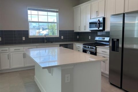House in DeBary, Florida 4 bedrooms, 205.13 sq.m. № 1510167 - photo 7