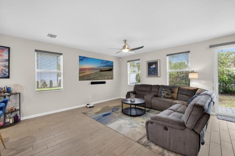 Townhouse in Mangonia Park, Florida 3 bedrooms, 163.32 sq.m. № 2190904 - photo 17