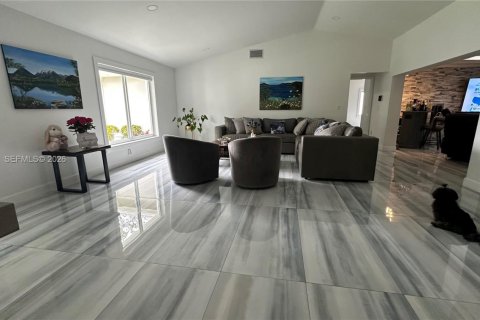 Casa en alquiler en Miramar, Florida, 4 dormitorios, 210.61 m2 № 2063779 - foto 30