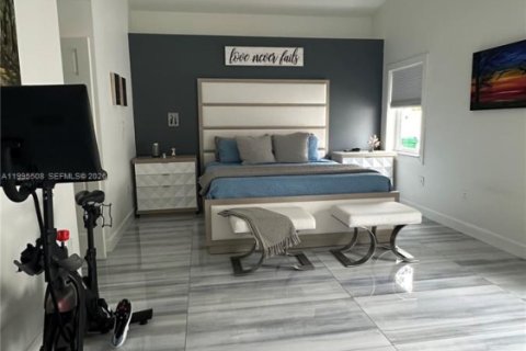 Casa en alquiler en Miramar, Florida, 4 dormitorios, 210.61 m2 № 2063779 - foto 13