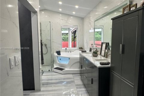 Casa en alquiler en Miramar, Florida, 4 dormitorios, 210.61 m2 № 2063779 - foto 17