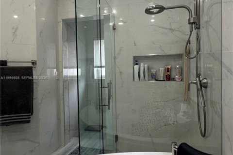 Casa en alquiler en Miramar, Florida, 4 dormitorios, 210.61 m2 № 2063779 - foto 22