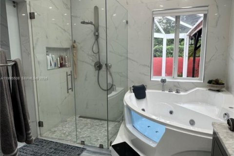 Casa en alquiler en Miramar, Florida, 4 dormitorios, 210.61 m2 № 2063779 - foto 21