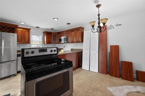 Touwnhouse à vendre à North Lauderdale, Floride: 3 chambres, 132.11 m2 № 2085789 - photo 12
