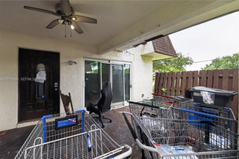 Touwnhouse à vendre à North Lauderdale, Floride: 3 chambres, 132.11 m2 № 2085789 - photo 6
