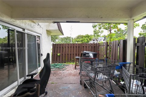 Touwnhouse à vendre à North Lauderdale, Floride: 3 chambres, 132.11 m2 № 2085789 - photo 4