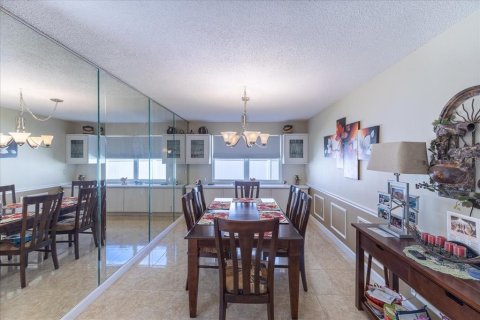 Купить виллу или дом в Ормонд-Бич, Флорида 8 комнат, 216.83м2, № 2225405 - фото 14