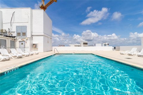 Condominio en venta en Miami Beach, Florida, 47.38 m2 № 1699810 - foto 1