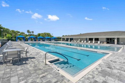 Casa en alquiler en Delray Beach, Florida, 2 dormitorios, 122.72 m2 № 1952010 - foto 20