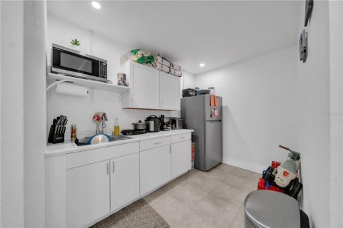 Casa en venta en Lehigh Acres, Florida, 3 dormitorios, 129.97 m2 № 2097552 - foto 18