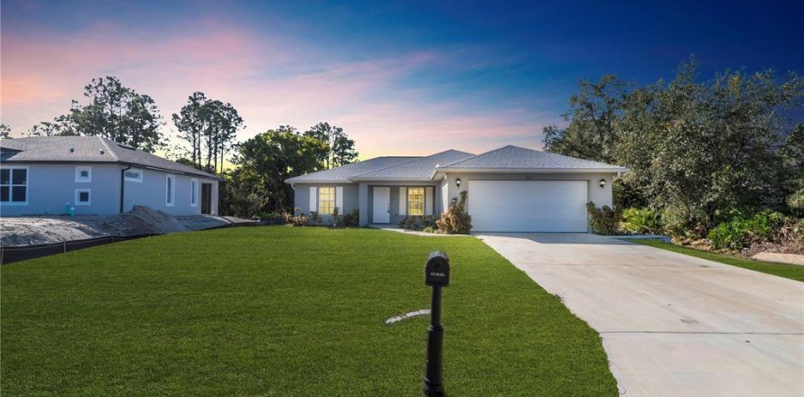Casa en Lehigh Acres, Florida 3 dormitorios, 129.97 m2 № 2097552