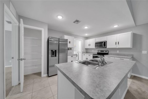 Casa en venta en Lehigh Acres, Florida, 3 dormitorios, 129.97 m2 № 2097552 - foto 7