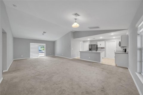 Casa en venta en Lehigh Acres, Florida, 3 dormitorios, 129.97 m2 № 2097552 - foto 5
