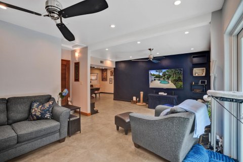 House in Fort Lauderdale, Florida 4 bedrooms, 191.66 sq.m. № 2190549 - photo 14