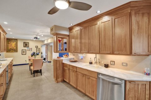 House in Fort Lauderdale, Florida 4 bedrooms, 191.66 sq.m. № 2190549 - photo 11
