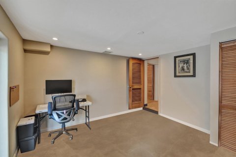 House in Fort Lauderdale, Florida 4 bedrooms, 191.66 sq.m. № 2190549 - photo 27