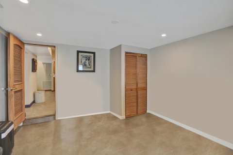 House in Fort Lauderdale, Florida 4 bedrooms, 191.66 sq.m. № 2190549 - photo 25
