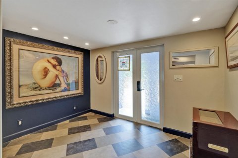 House in Fort Lauderdale, Florida 4 bedrooms, 191.66 sq.m. № 2190549 - photo 5