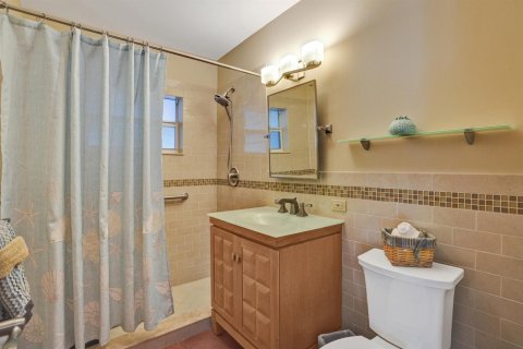 House in Fort Lauderdale, Florida 4 bedrooms, 191.66 sq.m. № 2190549 - photo 17