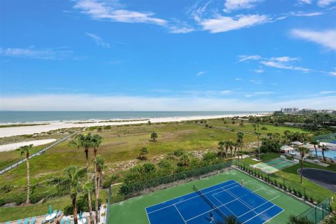 Condominio en venta en Clearwater, Florida, 2 dormitorios, 117.52 m2 № 2266687 - foto 12