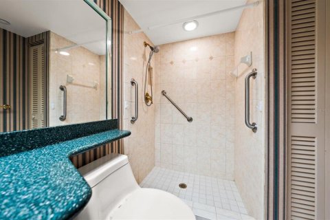 Condominio en venta en Clearwater, Florida, 2 dormitorios, 117.52 m2 № 2266687 - foto 24