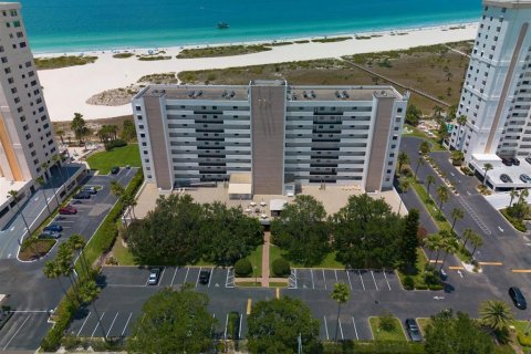 Condo in Clearwater, Florida, 2 bedrooms  № 2266687
