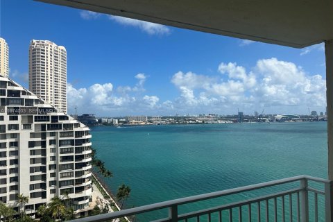 Condo in Miami, Florida, 2 bedrooms  № 2041712