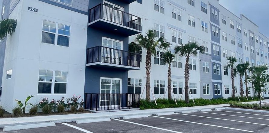 Condo à Orlando, Floride, 3 chambres  № 2113811