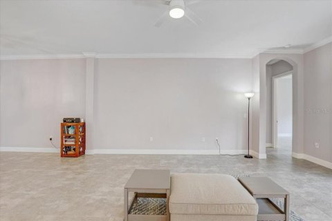 Villa ou maison à vendre à Tampa, Floride: 4 chambres, 213.95 m2 № 2105318 - photo 14