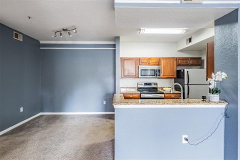 Condo in Tampa, Florida, 3 bedrooms  № 1886002 - photo 12