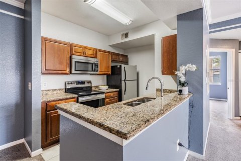 Condo in Tampa, Florida, 3 bedrooms  № 1886002 - photo 11